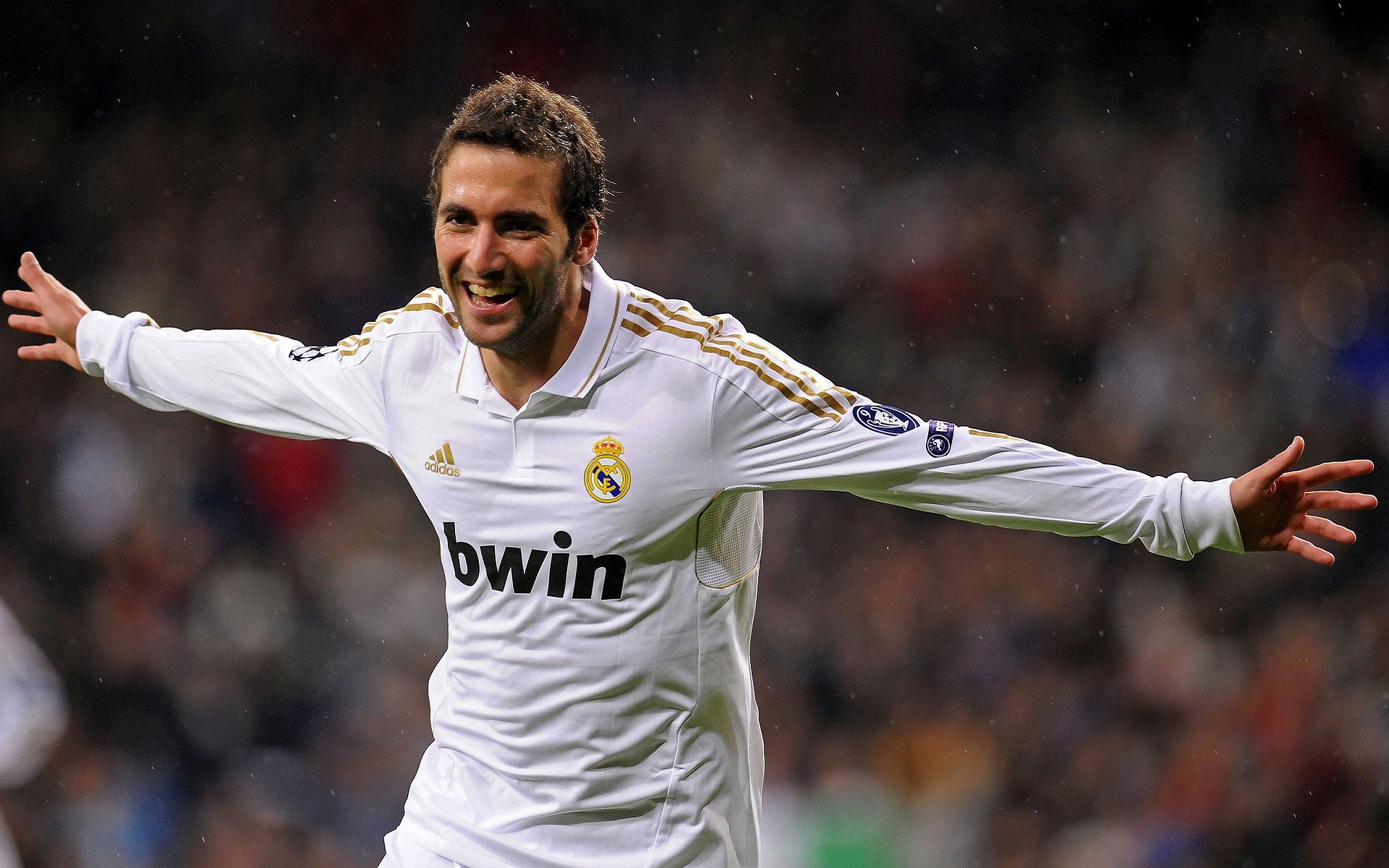 “英超精彩不断,逆转瞬间点燃现场气氛”,英超大逆转