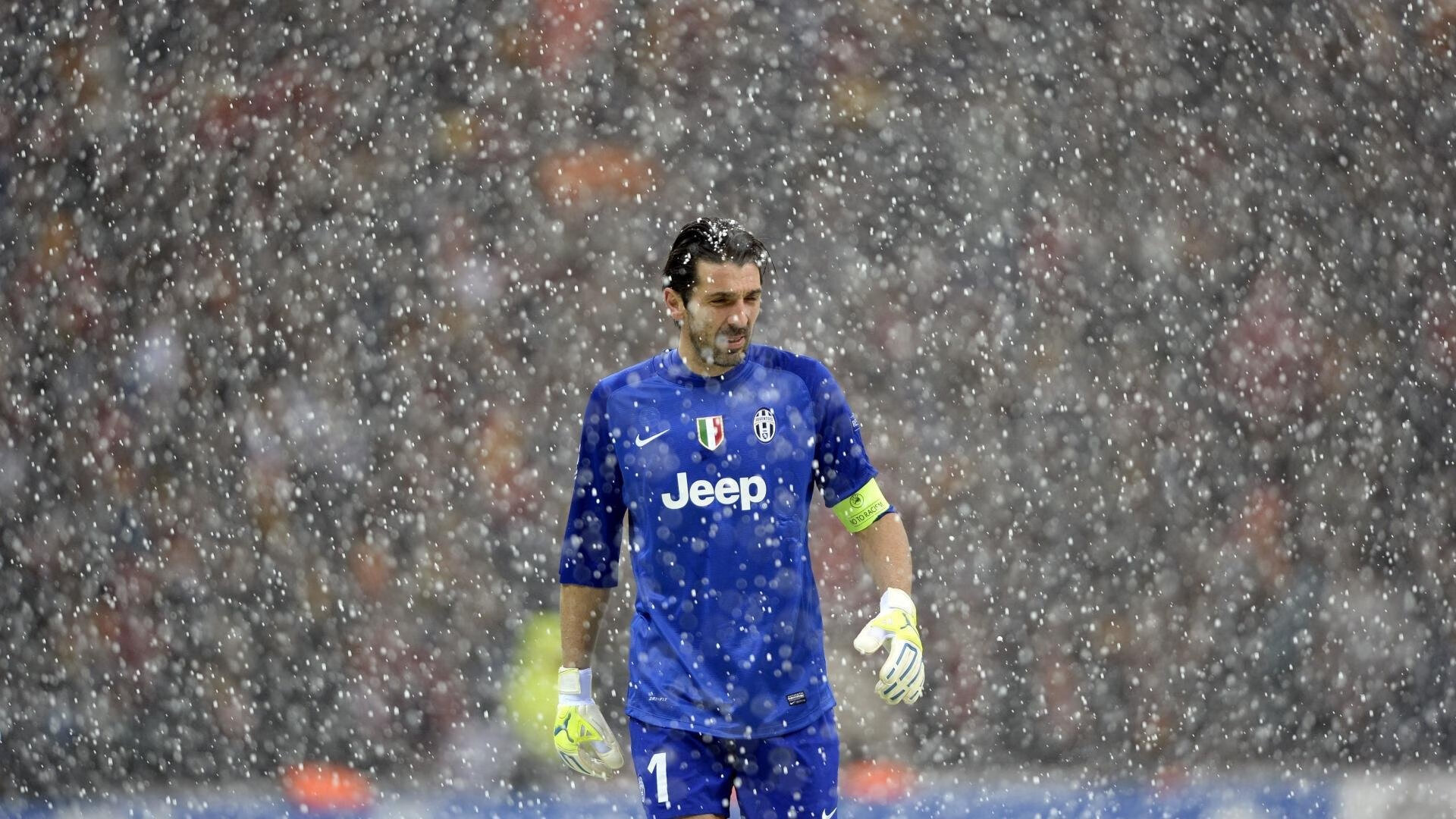 乐鱼vip-《虚拟偶像与电竞深度融合，跨界合作频繁》，虚拟偶像线下