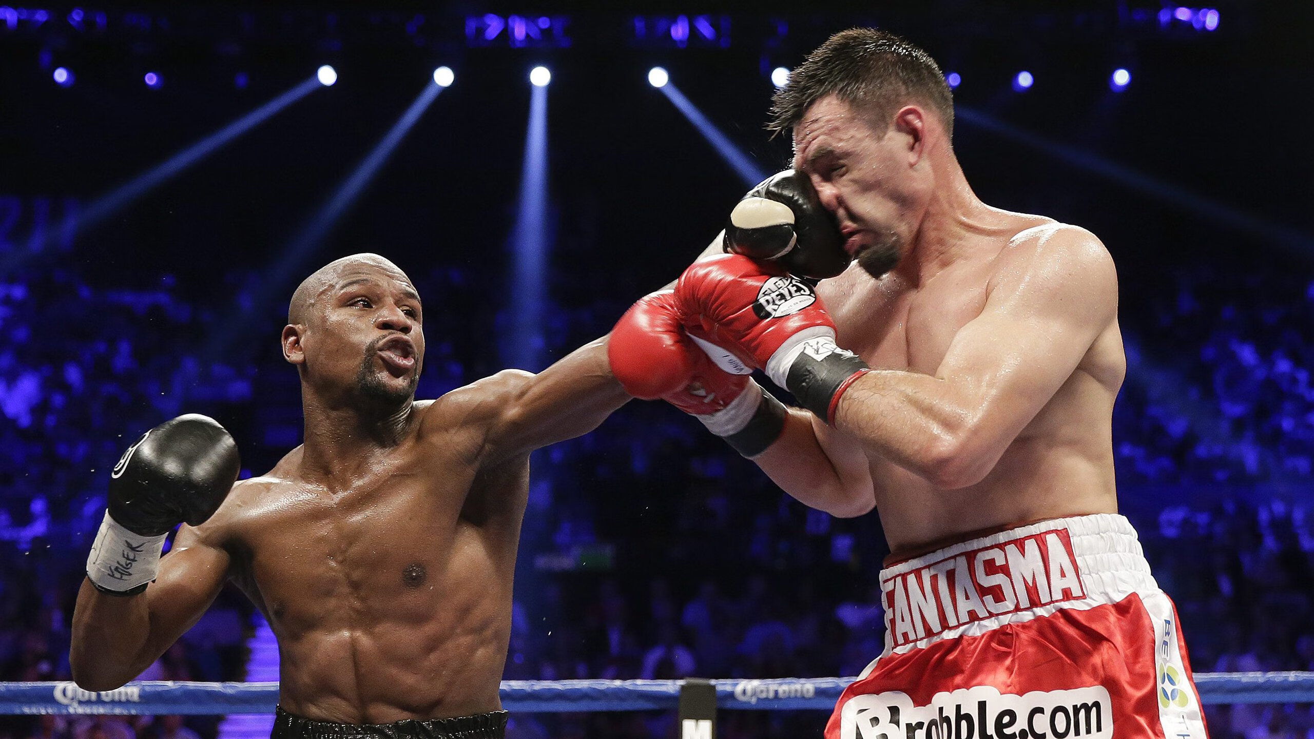 西班牙门将神扑三连，力保胜局，西班牙 门将